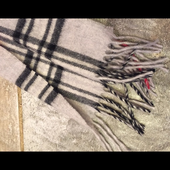 Cashmere Scarf - Picture 3 of 4